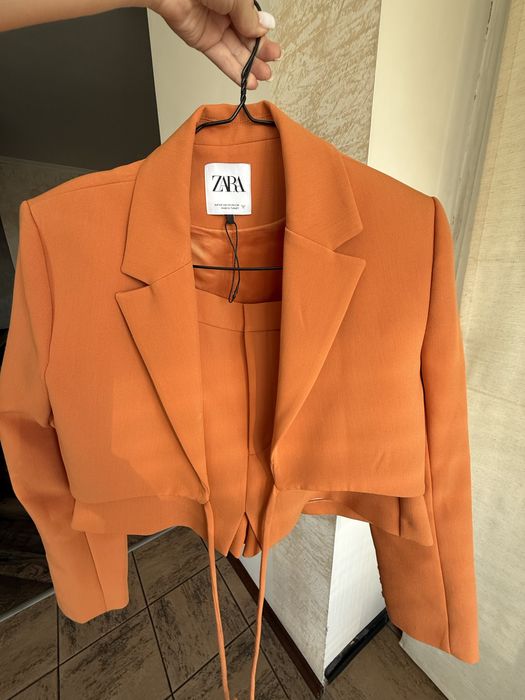 Стильный костюм zara