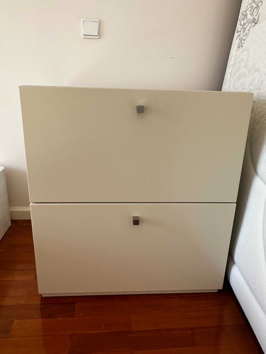 Conjunto de Armários com Gavetas