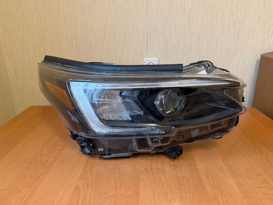 Фара права Subaru Outback / Legacy 2020–2022 LED AFS ОРИГІНАЛ USA