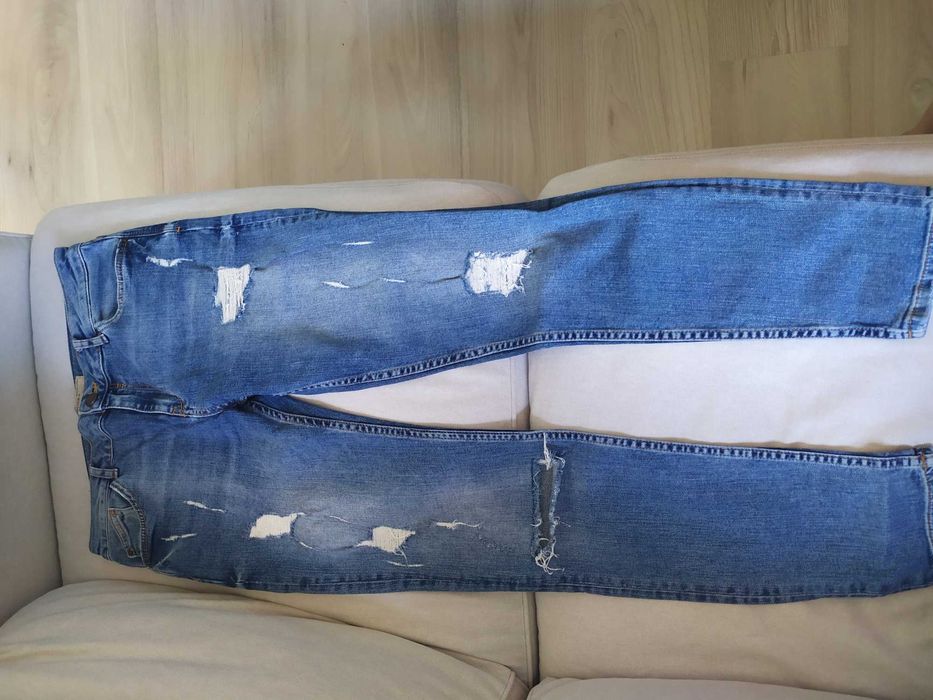 Spodnie damskie jeansowe Bershka