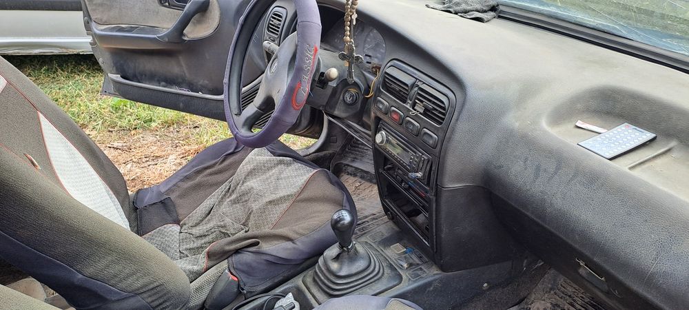 Авто nissan premiera