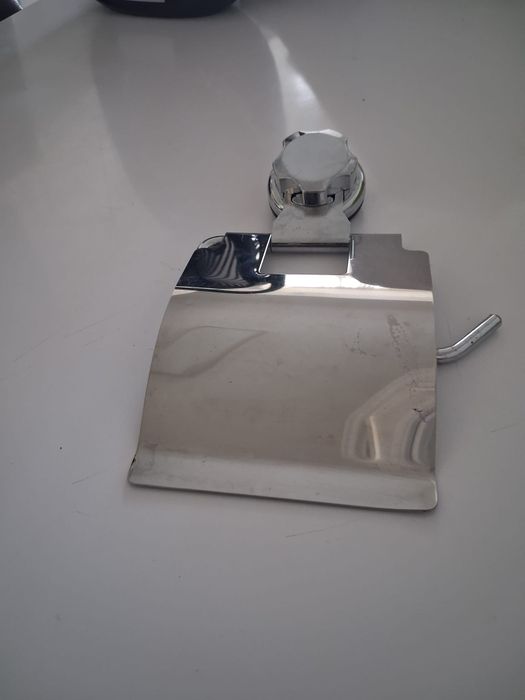 Suporte de papel higiénico. Novo