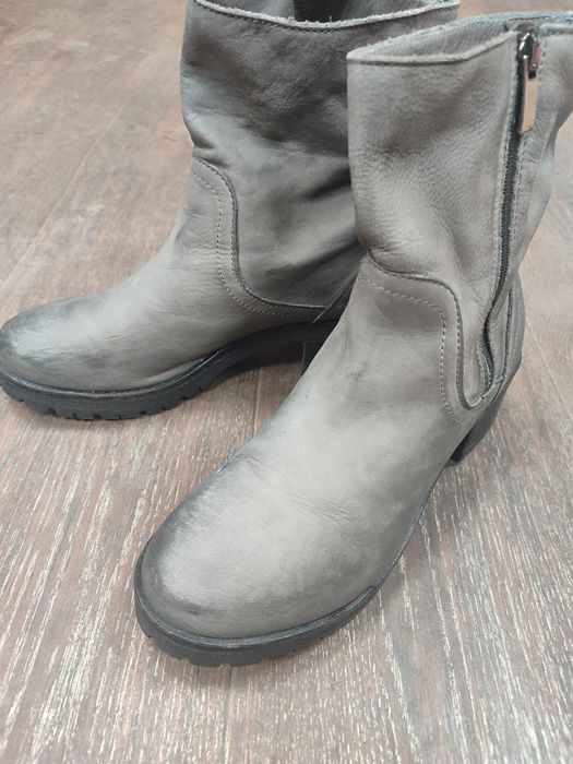 Продам демісезонні черевики
