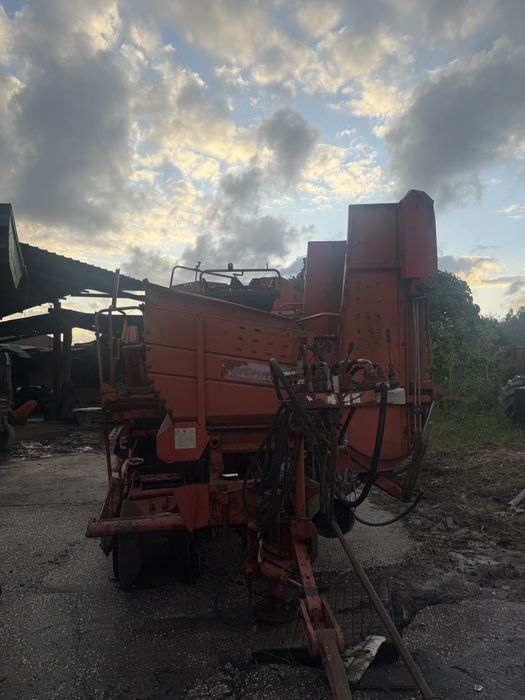 Grimme LK650 Maquina colher batatas
