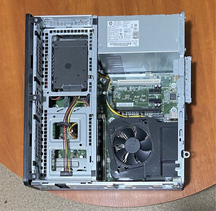 HP EliteDesk 800 G3 SFF 8GB RAM/128GB SDD/i5-6500! M2478