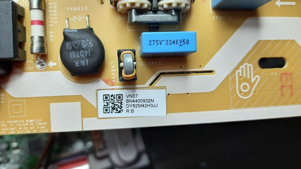 Vendo fonte de alimentação de uma tv led Samsung UE55RU7105K