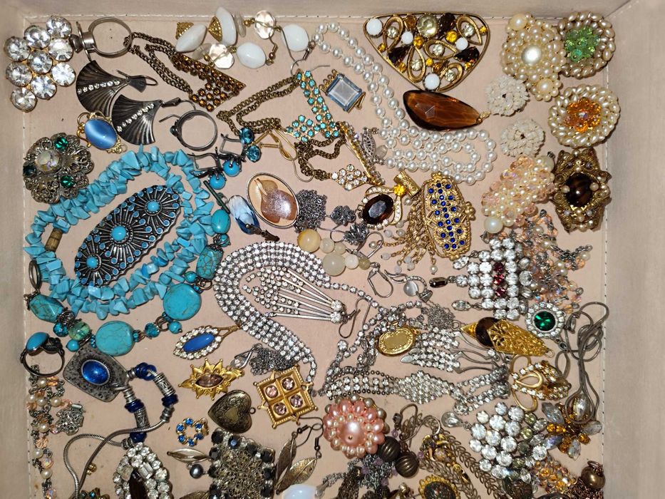 Брошь винтаж Чехия, бусы, брошка янтарная клипсы, кулон серьги браслет