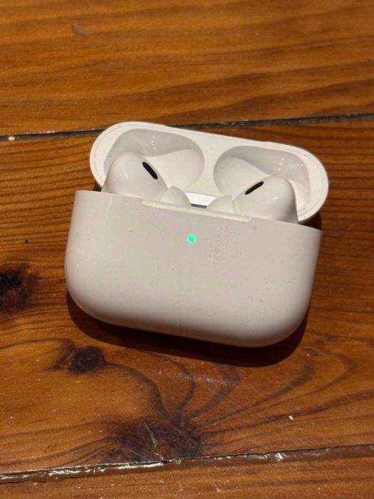 AIRBUDS PRO - barely used