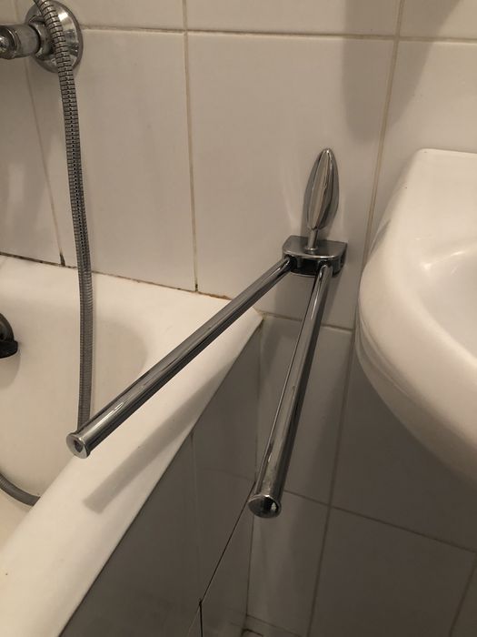 Набір для ванної з дзеркалом