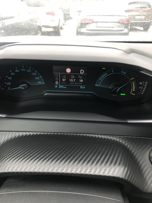 Продаж електроавтомобіля  пежо 2008 від власника