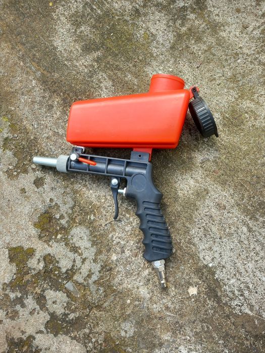 Pistola de jato (areia fina e bicarbonato de sódio)