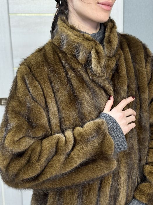 Шуба нова довга