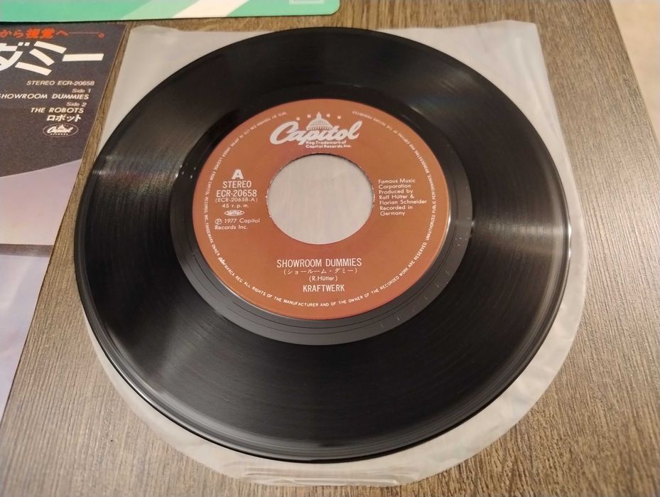 Kraftwerk - Showroom Dummies 7" Japan 1979