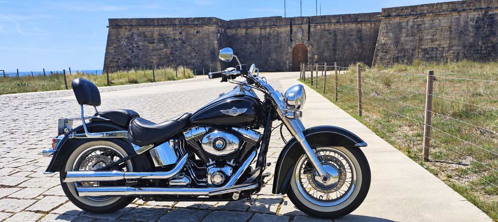 Harley-Davidson Softail Deluxe, ano 2012, com 22.500 km