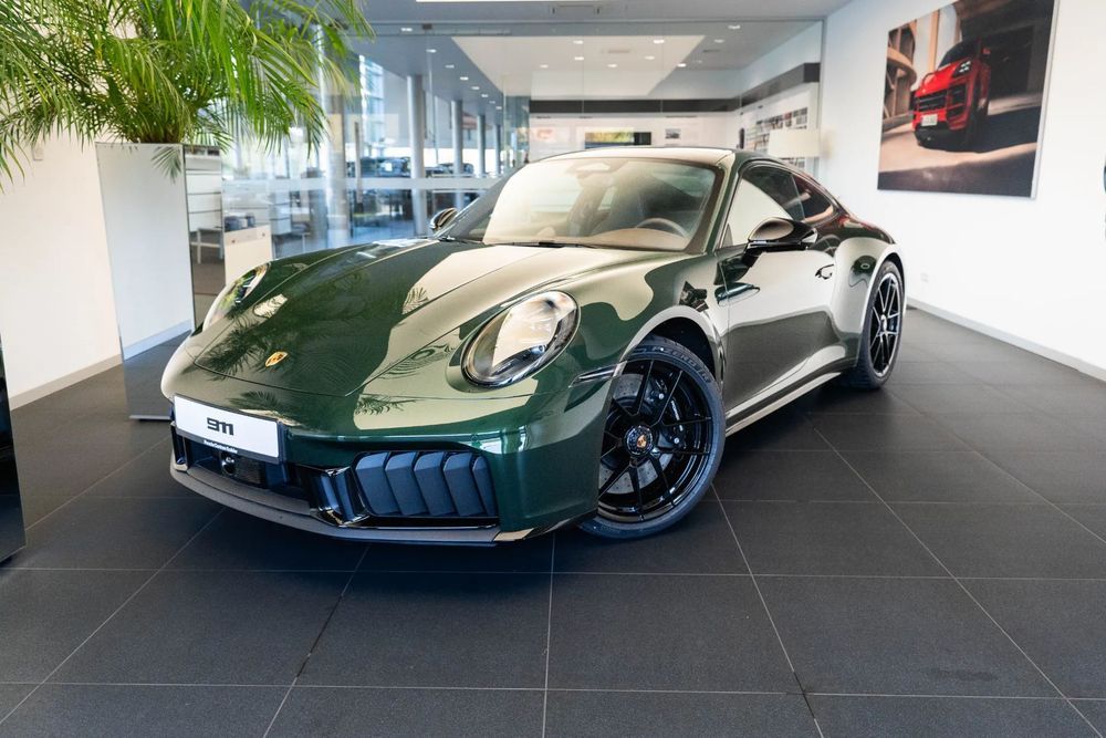 Porsche 911 51YG0P - 2026