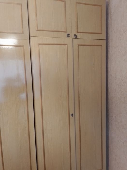 Продам меблі в кімнату