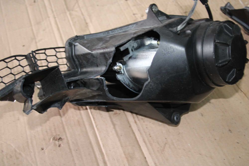 Lampa Lewa Prawa Zaślepka Zaślepki Yamaha R6 5SL RJ05 RJ09 03-05