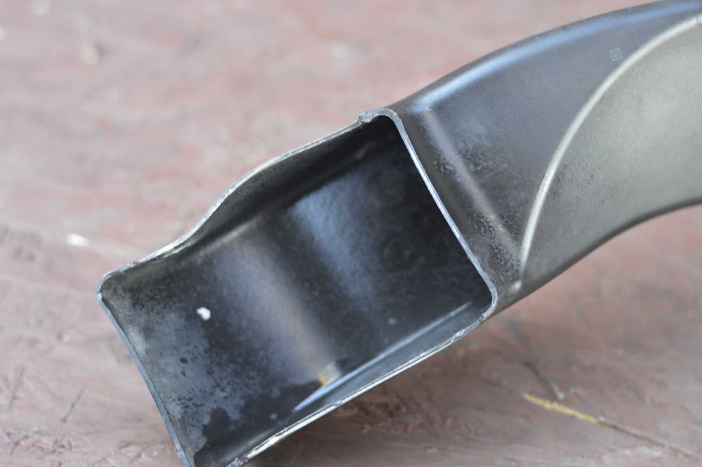 BMW E46 ORYGINALNY DOLOT powietrza do chłodniczki paliwa M57 / M47 OEM