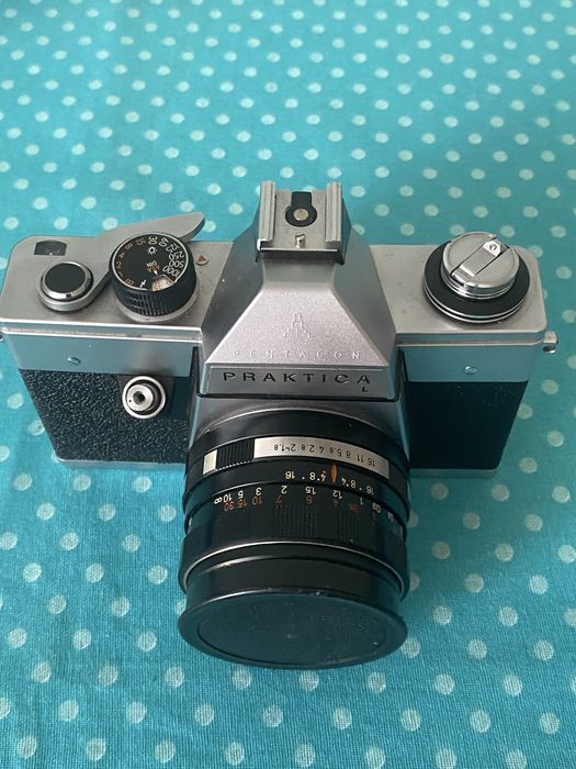 Продам фотоапарат Praktica L  з об’єктивом PENTACON 1,8/50 auto з чехлом.