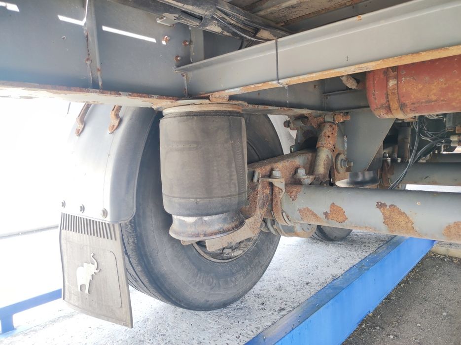 Площадка полуприцеп під солому лісовоз самоскида переобладнання