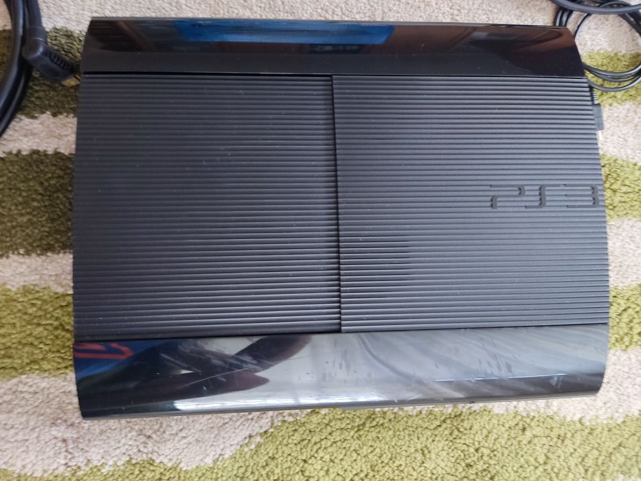 Playstation 3 super slim CIB 500GB cech-4003c