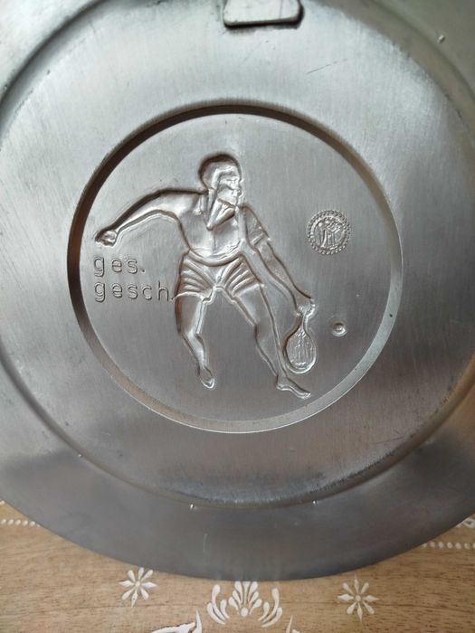 Antigo Prato em Estanho, origem Alemã