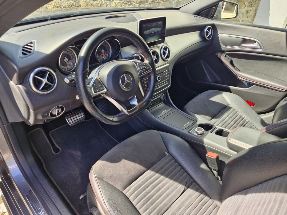 Mercedes CLA 220d 177cv AMG Line - Automático - NACIONAL
