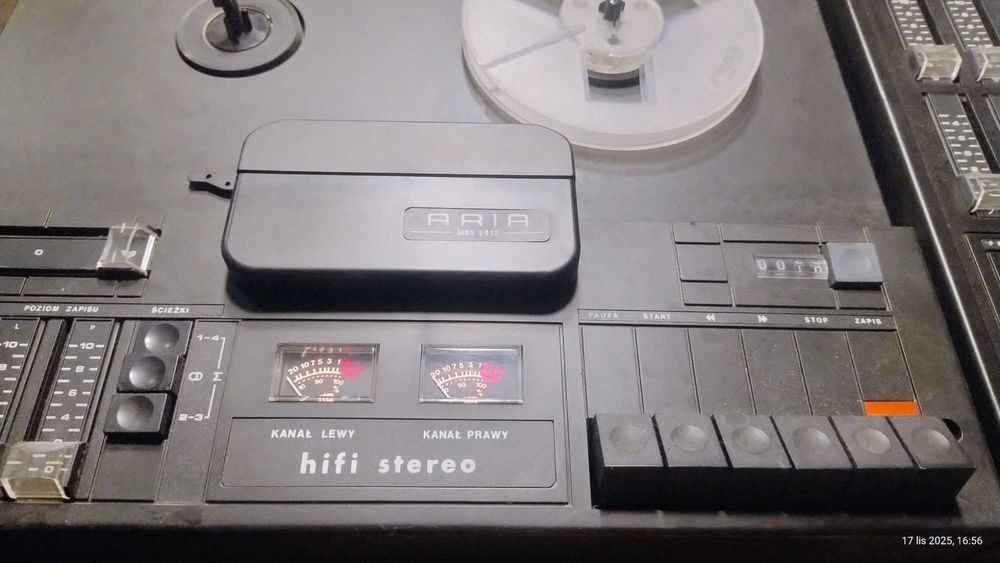 magnetofon aria na częśći, sprawny