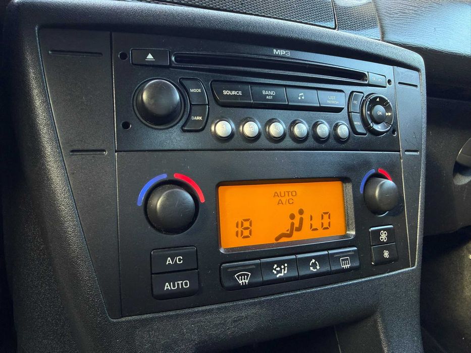 Citroen C4 1.4 16V SX