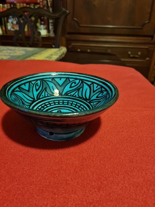 Seis taças marroquinas, safi, nunca utilizadas.