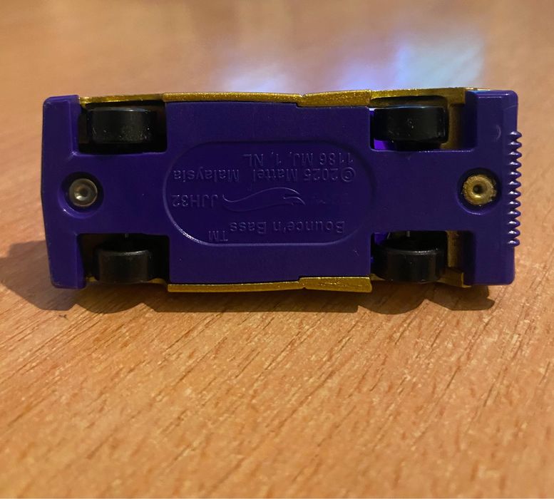 Продам машинку Hotwheels