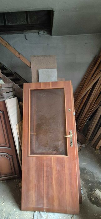 drzwi wewnętrzne drewniane pełne z szybą + futryna 40 letnie