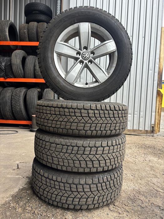 Продам шини зима б/у R17 225/65