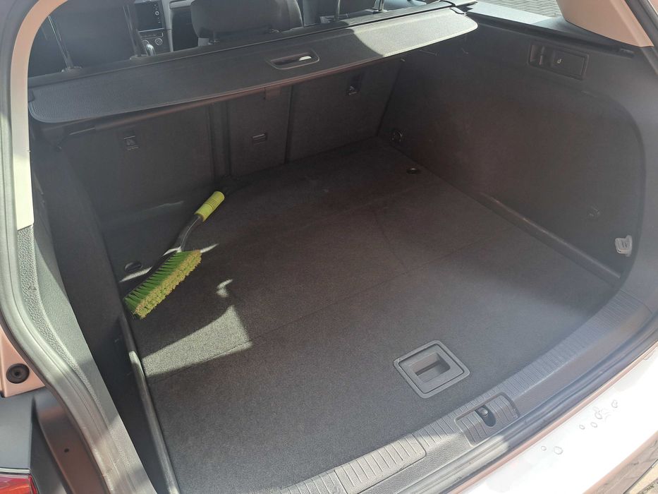 Автомобіль Volkswagen Golf