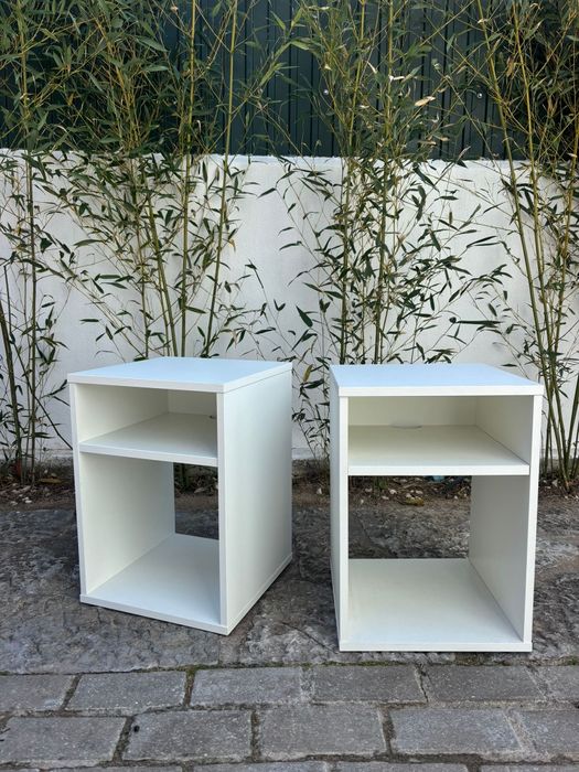 2 Mesa de cabeceira IKEA branca