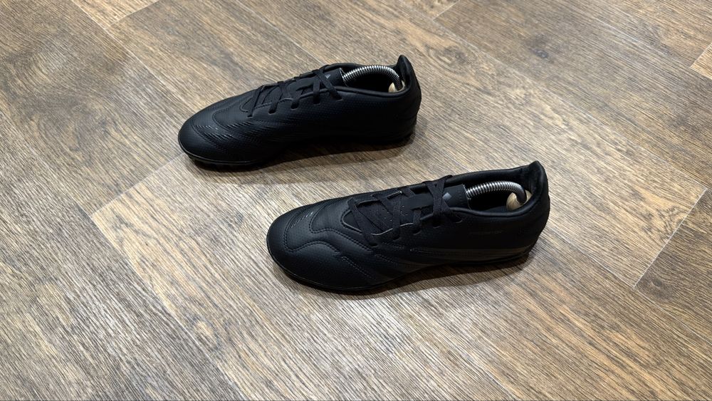 Сороконожки Adidas Predator 24, размер 41 tiempo