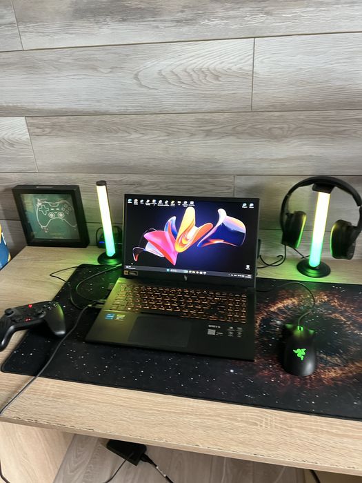 Продам Ігровий Ноутбук Acer Nitro V15 RTX5060 + Переферія