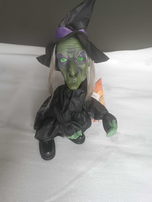 Figurka Wiedźmy - ozdoba na Halloween