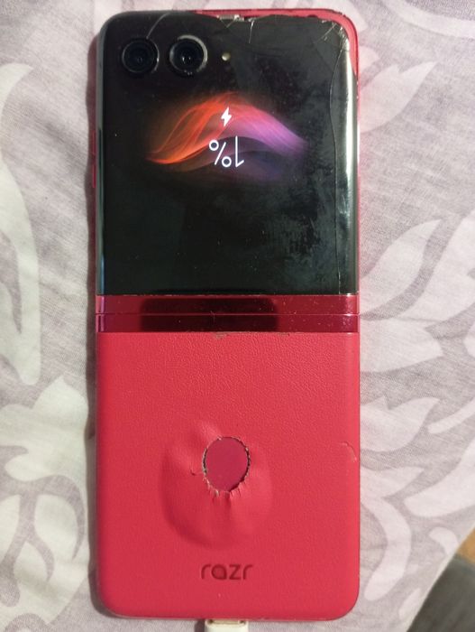 motorola razr 40 ultra на ремонт/запчасти