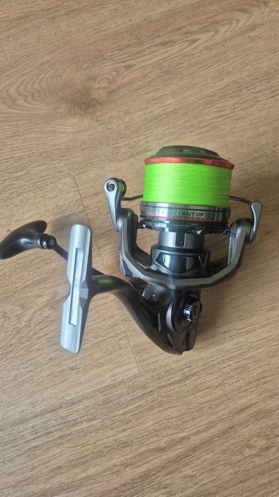 Kołowrotek Nytro Aryzon Bait-Up 5000 + plecionka