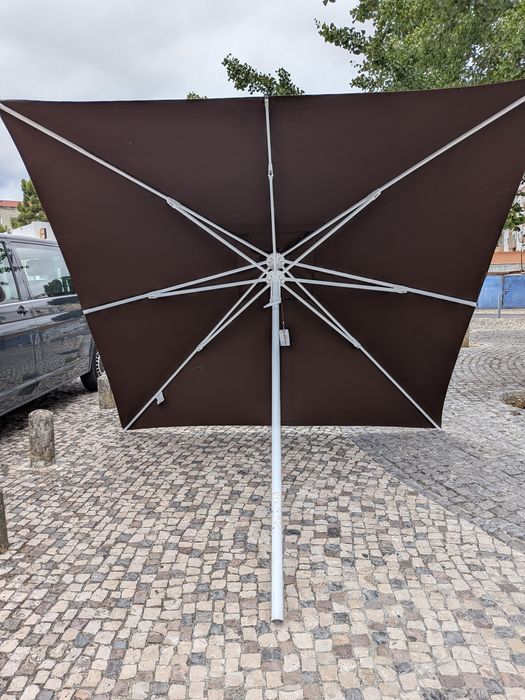 Guarda-sol 3x3 m (aprox.) – Novo