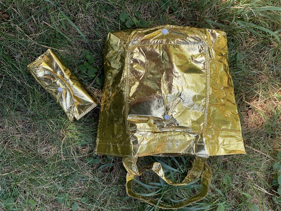 Золотая сумочка трансформер для упаковки подарков