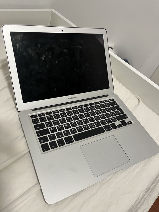 MacBook Air 13” (Early 2014) – Excellent Battery – Fully Working