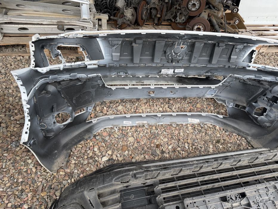 Zderzak przedni przód Vivaro Zafira Jumpy Expert lift 24-