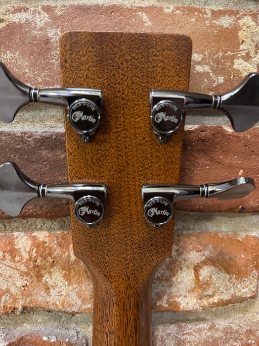 Gitara basowa Martin BC-16E