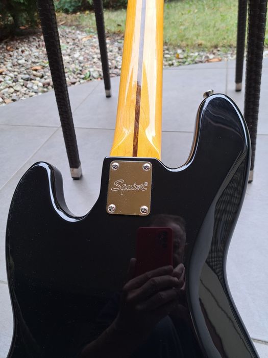 Gitara basowa  Squier 5
