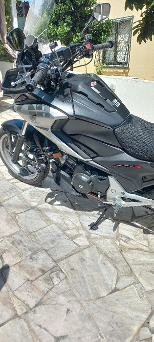 Honda nc 750x de 2017 com 15.000 klms