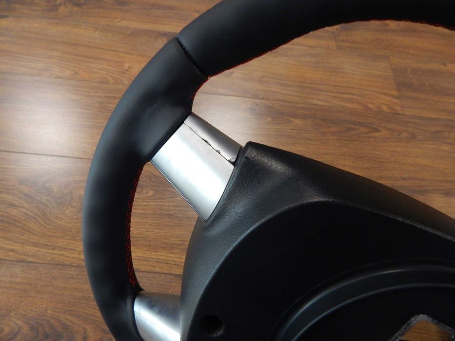 Ford Mondeo Mk3 ST nowa skóra czerwona nić poduszka multi