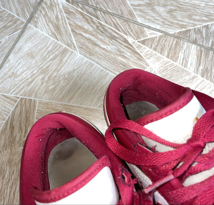 Кроссовки The Air Jordan 1 Low  Cardinal Red Gold