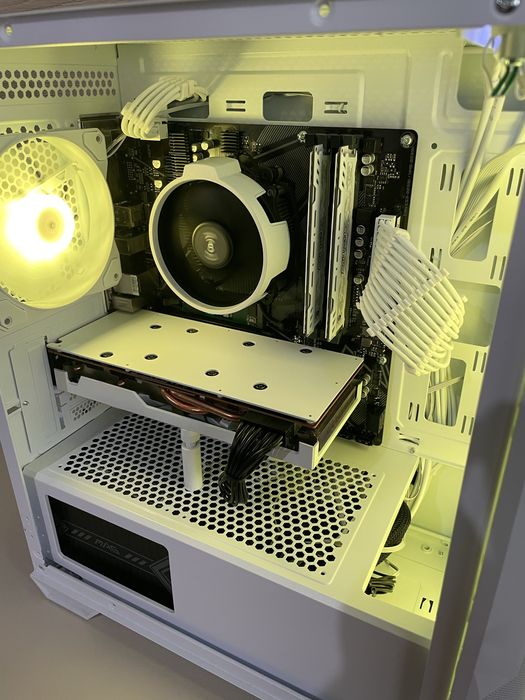 Mini Torre Gaming RX 6700xt | Ryzen 7 3700x | 16GB RAM | 500GB m.2 ssd